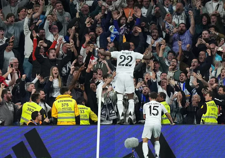 皇家社会中场连续传威胁球，成为进攻要角