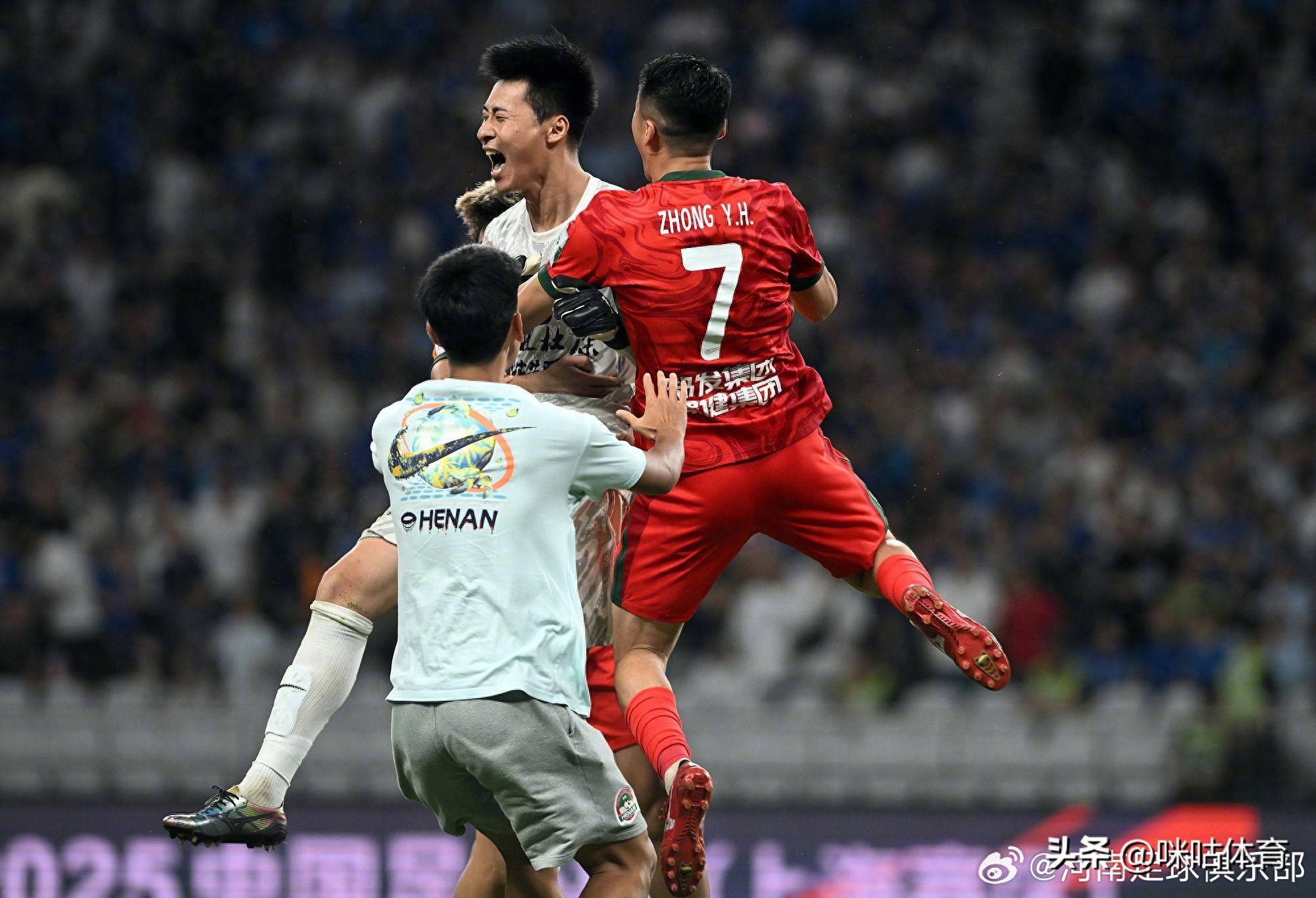 九州棋牌-包含本土球队在国际赛事中遭逢困境，艰难徘徊的词条